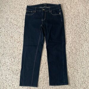 Stretchy, dark wash, slim crop jeans! Cute embroidered bow details! 🎀